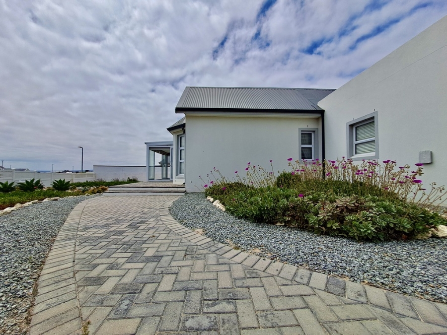 3 Bedroom Property for Sale in Yzerfontein Western Cape